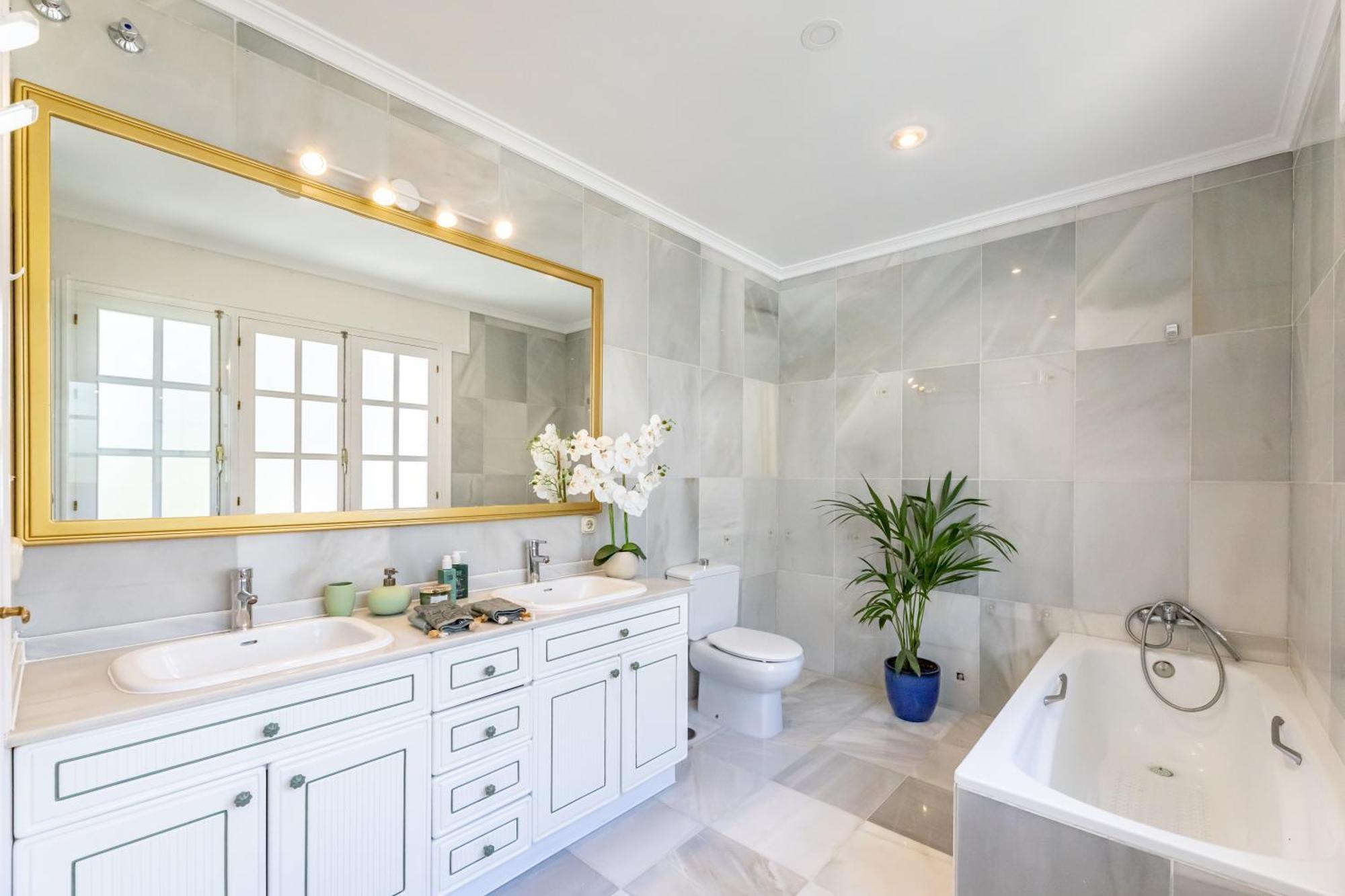 Aurora Boutique House - Only Adults Bed & Breakfast Marbella Eksteriør bilde