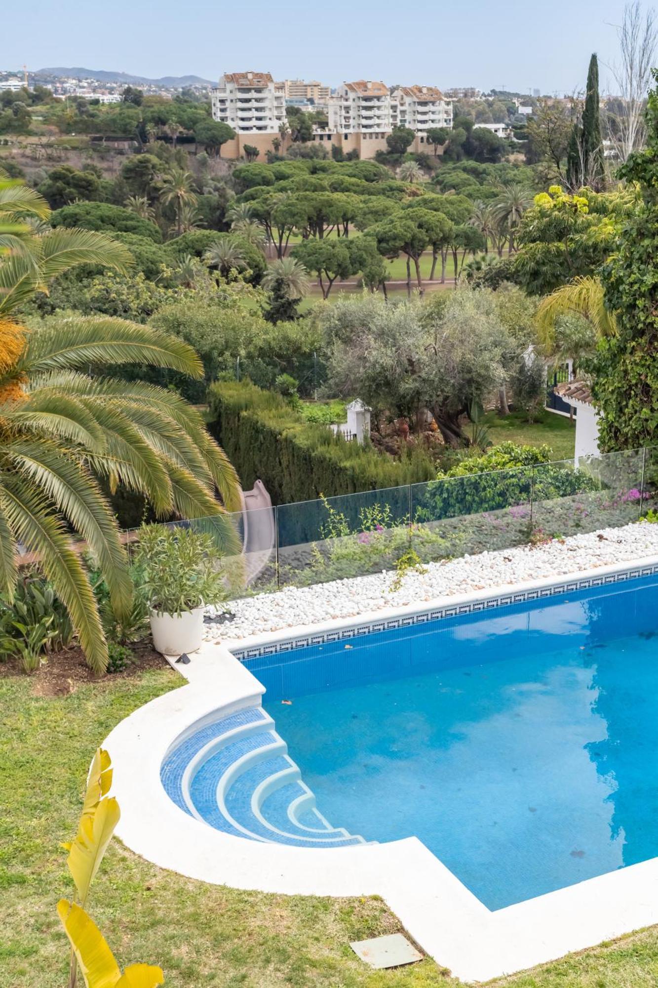 Aurora Boutique House - Only Adults Bed & Breakfast Marbella Eksteriør bilde